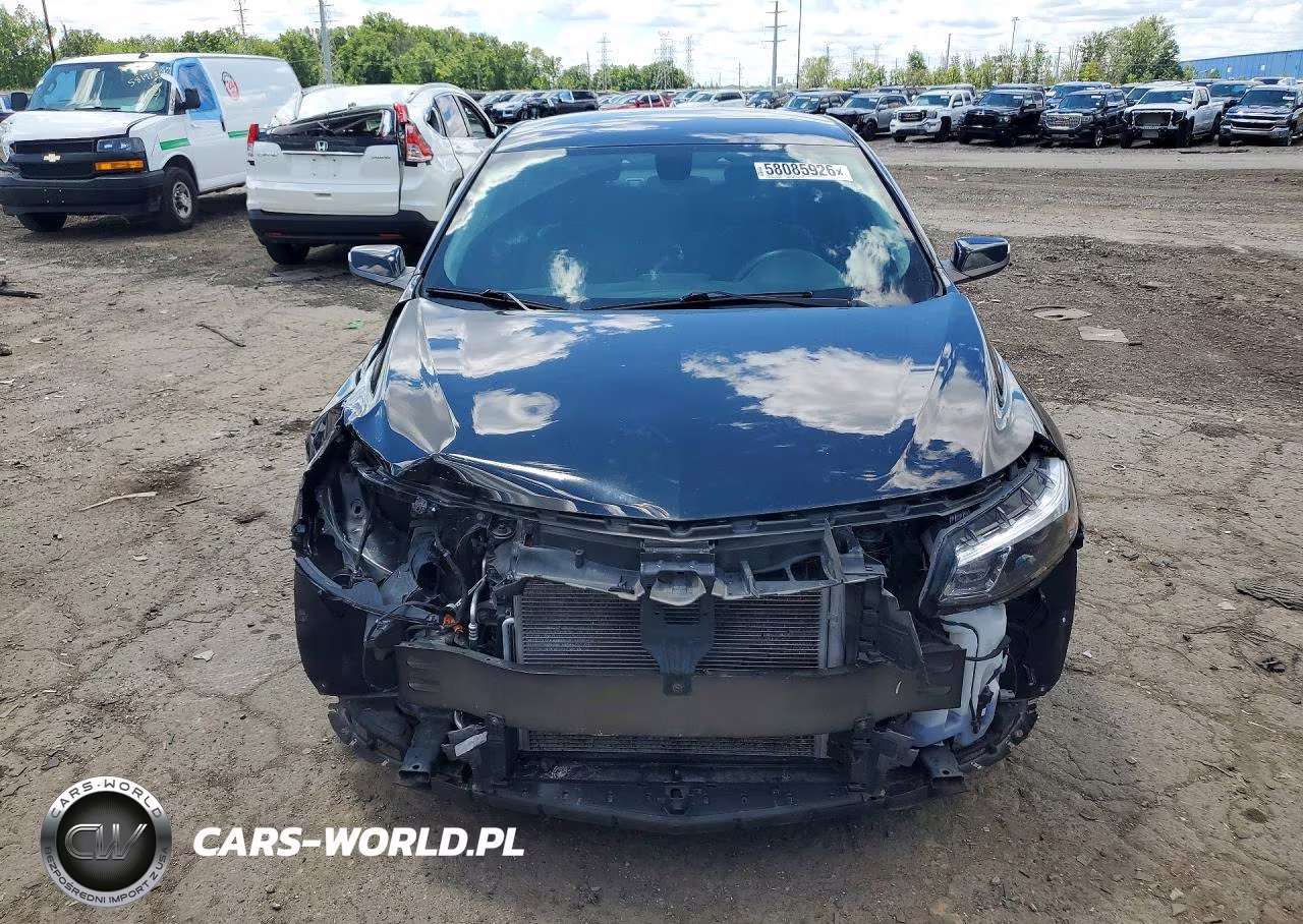 2017 Chevrolet Malibu Lt VIN:1G1ZE5ST9HF238234 - 5