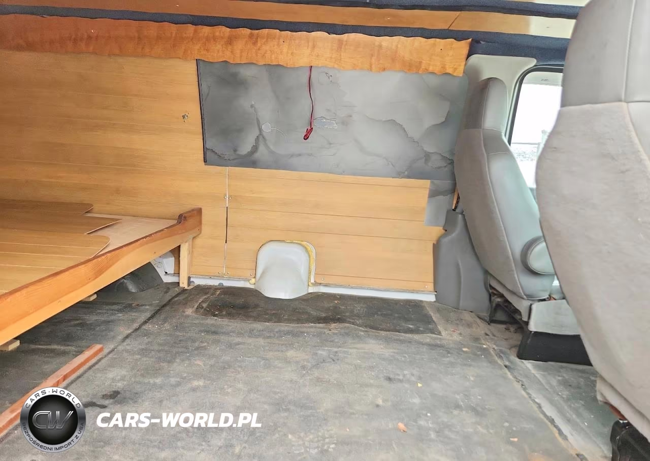 2013 Ford Econoline E350 Super Duty Van VIN:1FTSE3EL4DDA90198 - 10