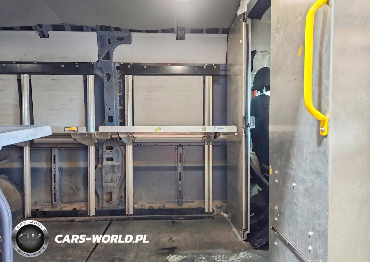 2020 Ram Promaster 3500 Delivery Van VIN:3C6URVJG4LE136683 - 11
