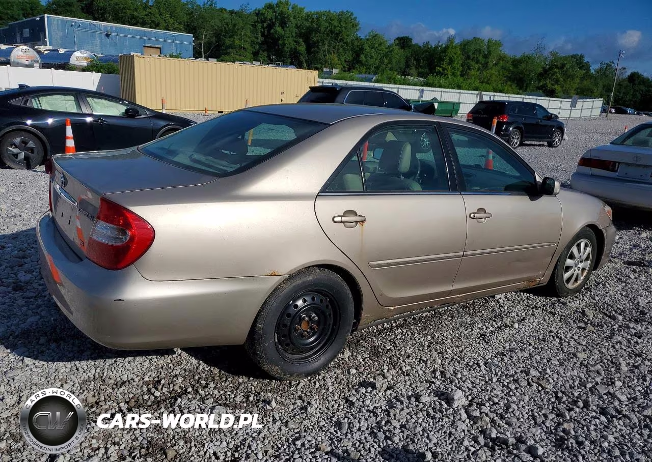 2002 Toyota Camry Xle V6 VIN:4T1BF32K82U530036 - 3