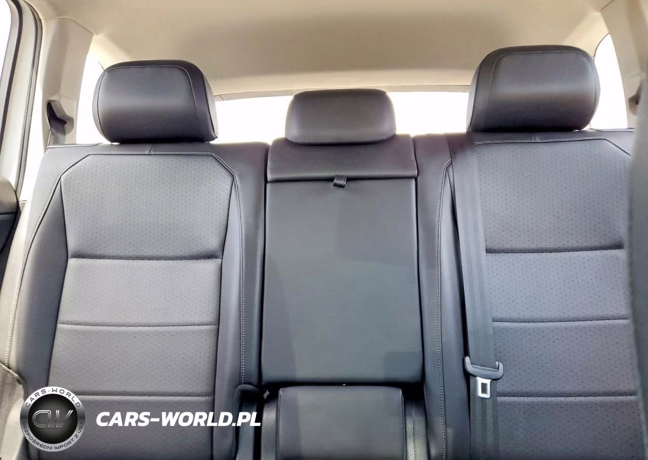 2018 Volkswagen Tiguan Se VIN:3VV2B7AX3JM099341 - 10