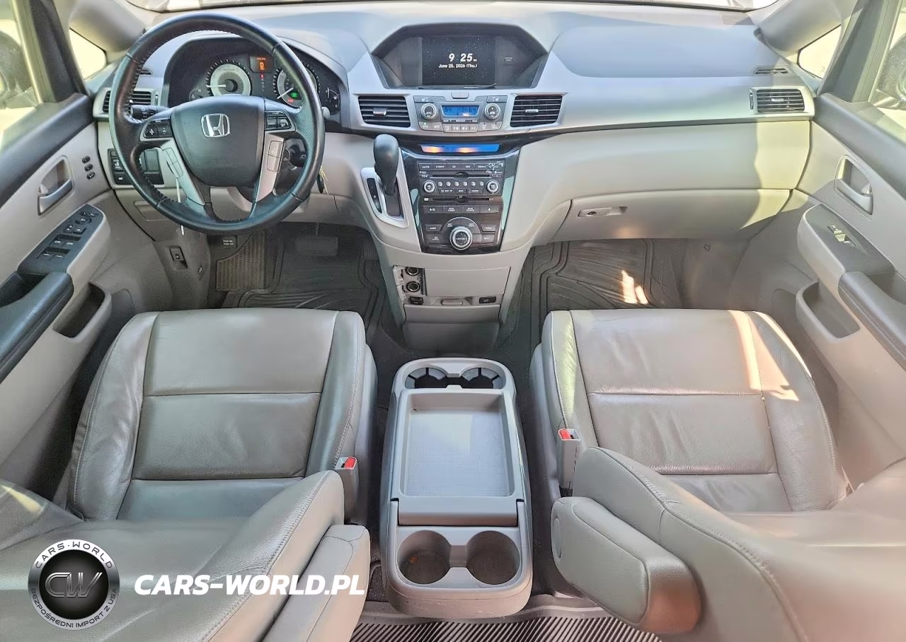 2012 Honda Odyssey Touring VIN:5FNRL5H97CB127736 - 8