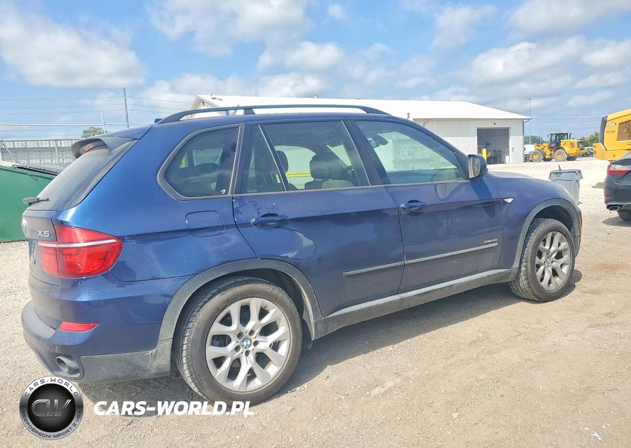 2012 BMW X5 VIN:5UXZV4C58CL749797 - 3