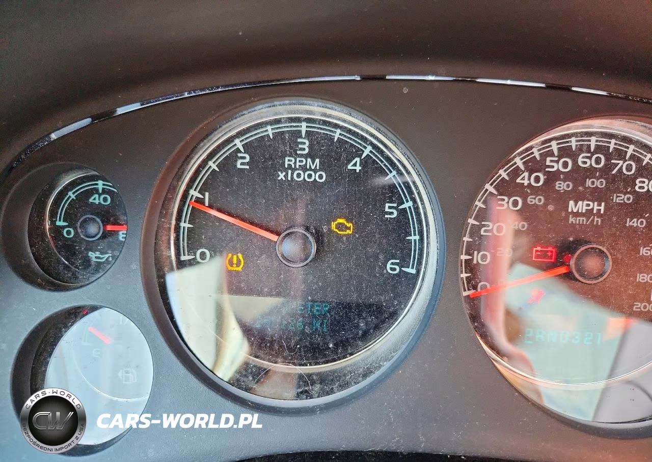 2008 Chevrolet Tahoe C1500 VIN:1GNFC13088R166574 - 9