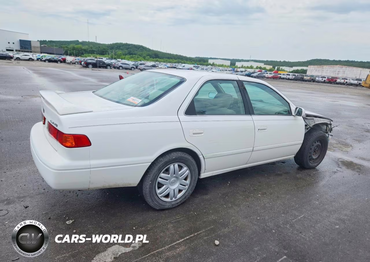 2000 Toyota Camry Le VIN:JT2BG22K3Y0498536 - 3