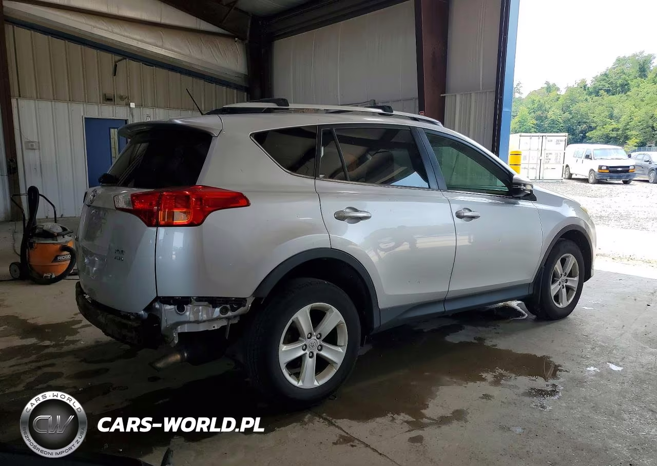 2013 Toyota Rav4 Xle VIN:JTMRFREV3DD016948 - 3