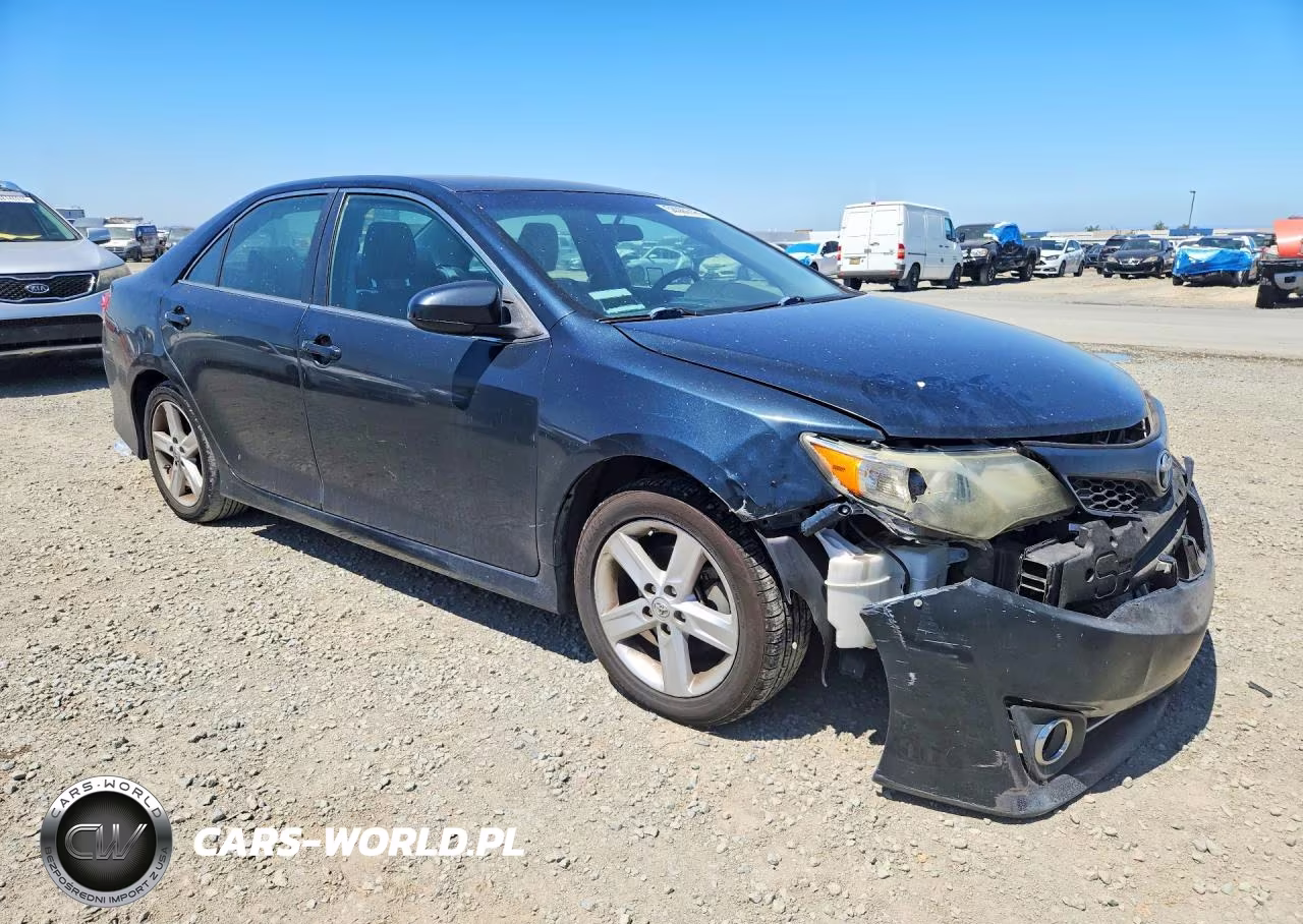 2014 Toyota Camry L VIN:4T1BF1FK0EU857467 - 4