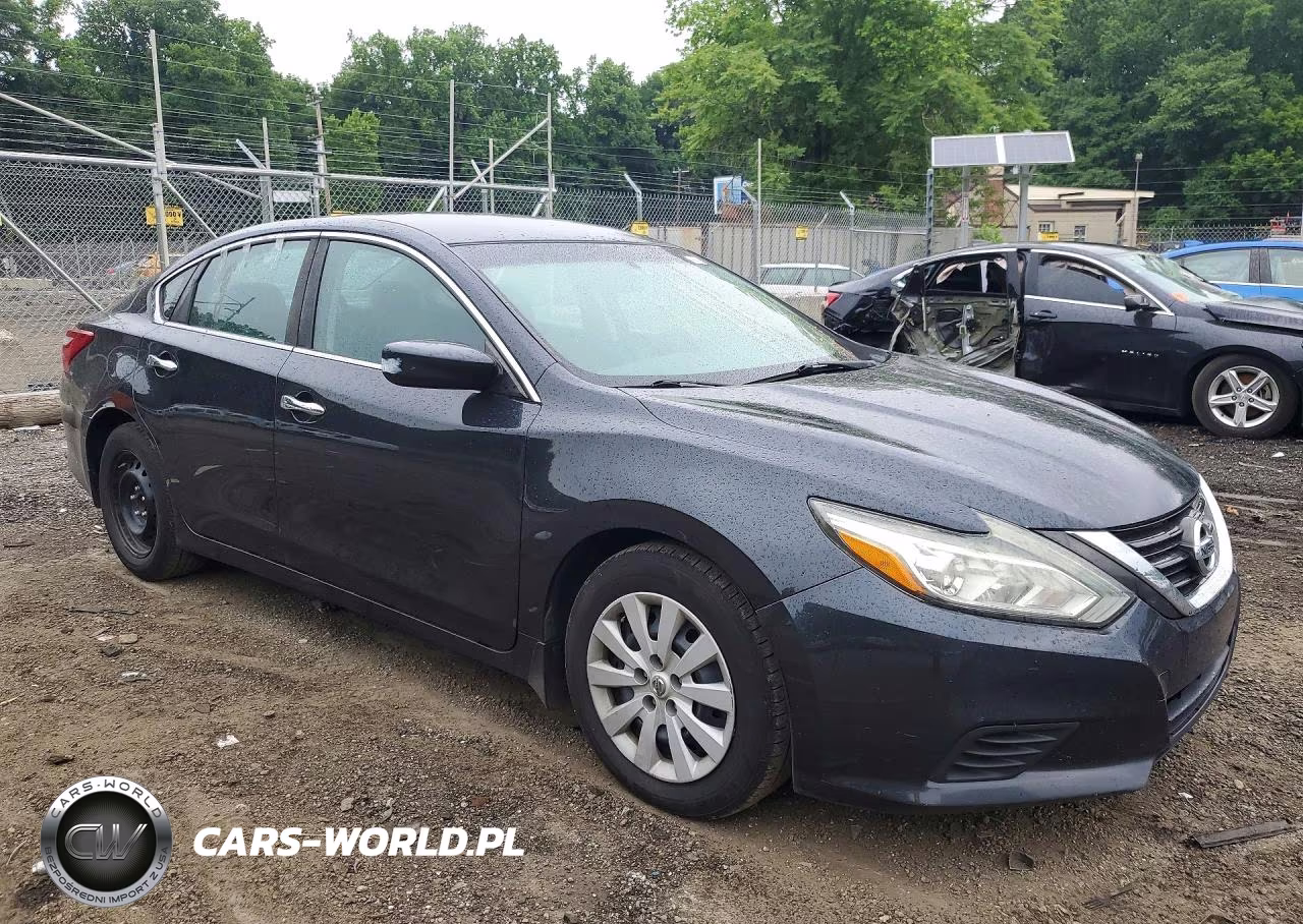 2017 Nissan Altima 2.5 S VIN:1N4AL3AP8HC143304 - 4