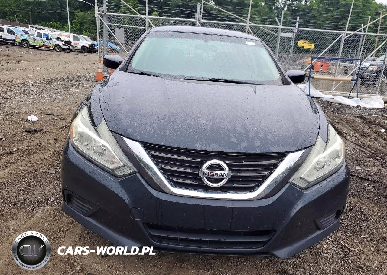 2017 Nissan Altima 2.5 S VIN:1N4AL3AP8HC143304 - 5