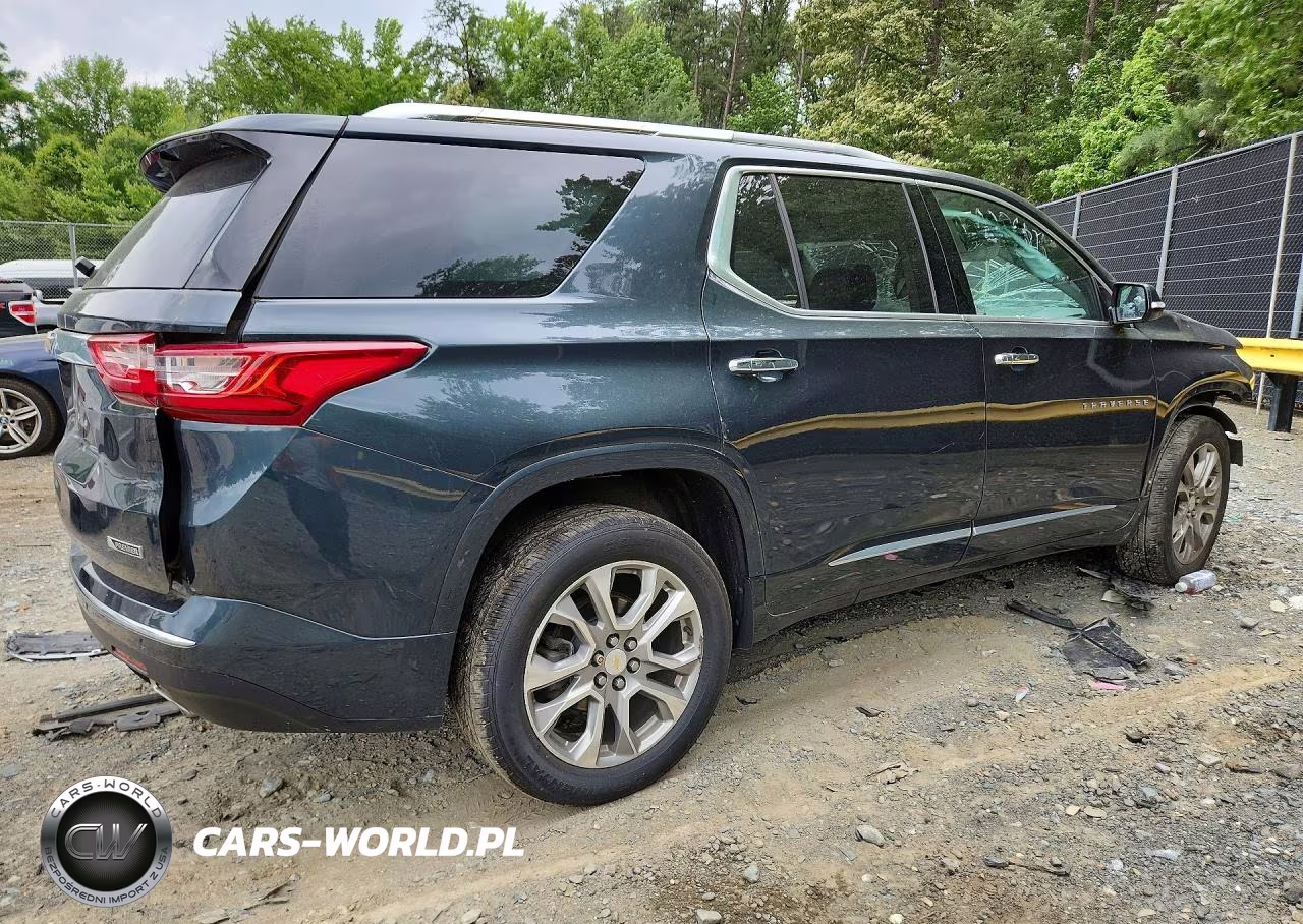 2018 Chevrolet Traverse Premier VIN:1GNEVJKW2JJ284491 - 3