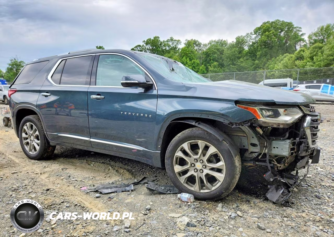 2018 Chevrolet Traverse Premier VIN:1GNEVJKW2JJ284491 - 4