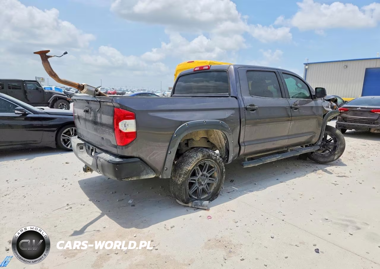 2018 Toyota Tundra Crewmax Sr5 VIN:5TFDW5F13JX702044 - 3
