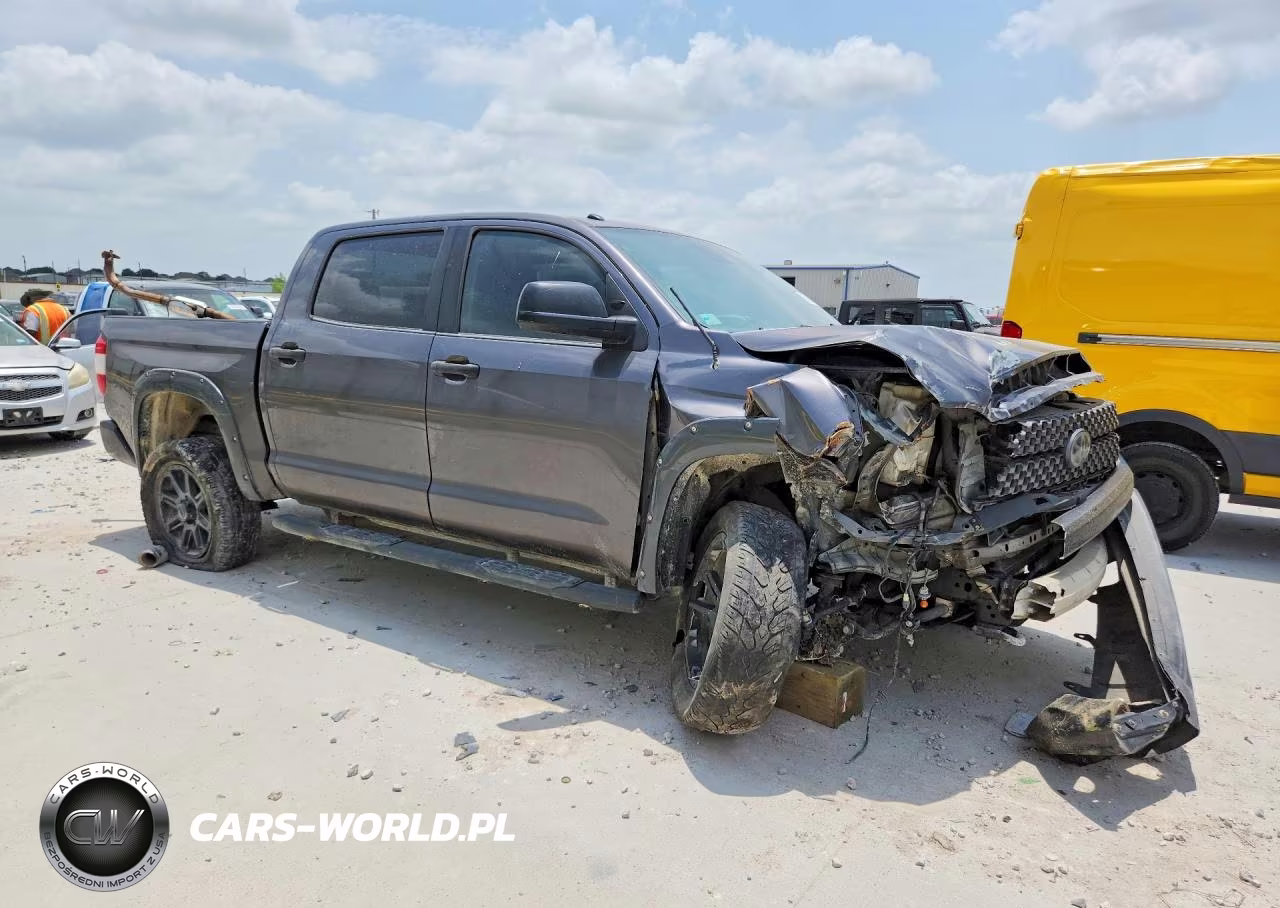 2018 Toyota Tundra Crewmax Sr5 VIN:5TFDW5F13JX702044 - 4