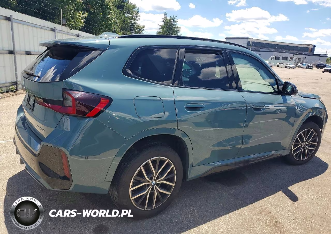2023 BMW X1 xDrive28I VIN:WBX73EF00P5W78466 - 3
