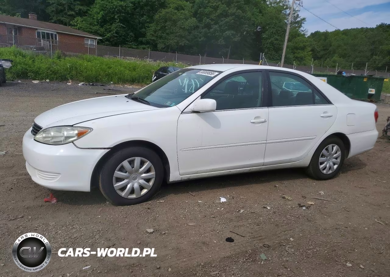 2005 Toyota Camry Le
