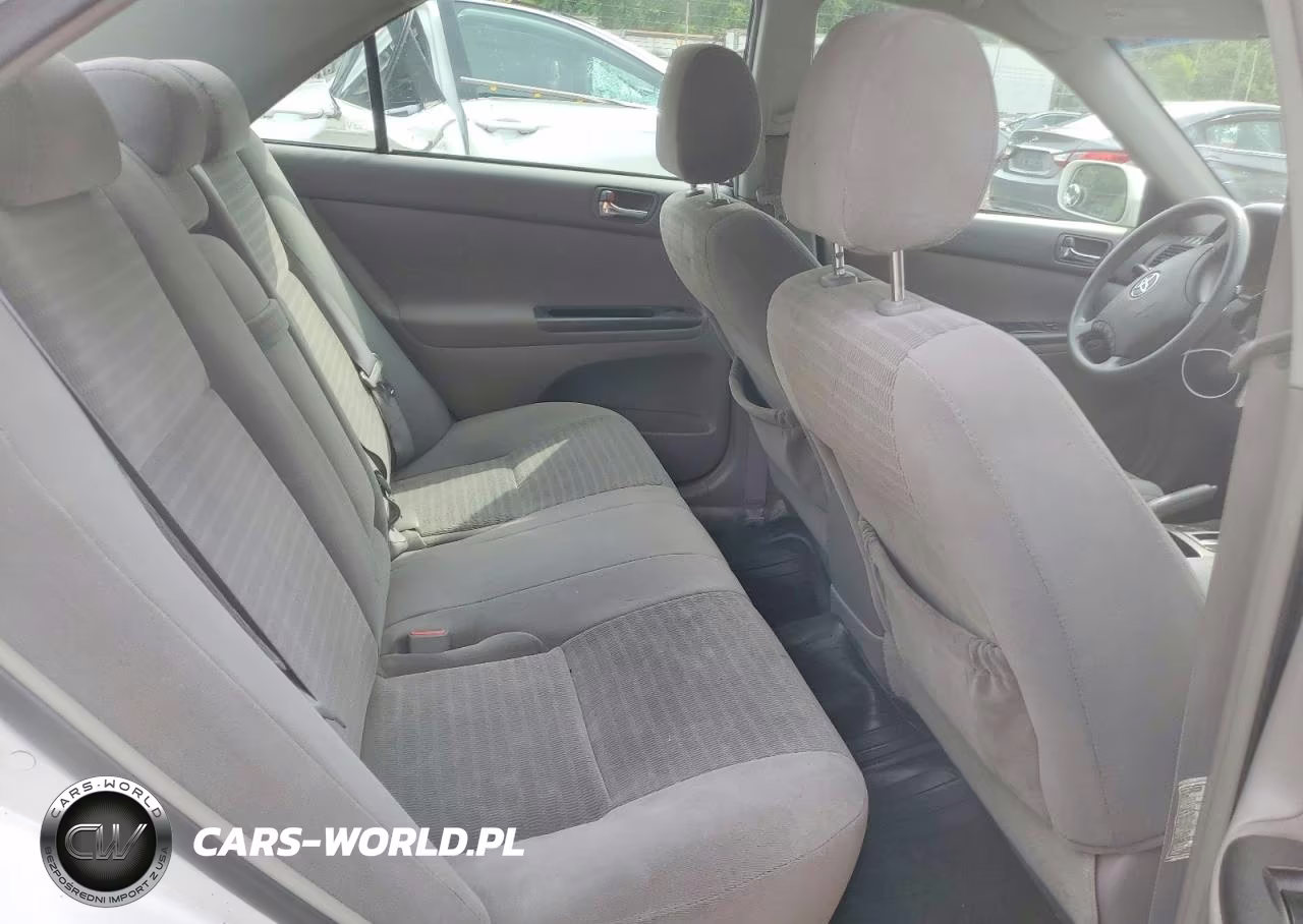 2005 Toyota Camry Le VIN:4T1BE32K05U587533 - 10
