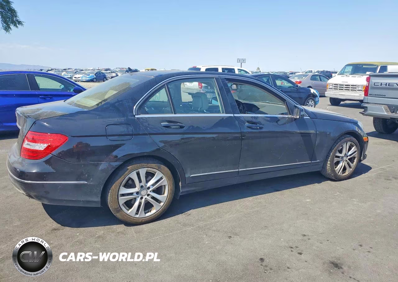 2014 Mercedes-Benz C 250 VIN:WDDGF4HB4EG158968 - 3