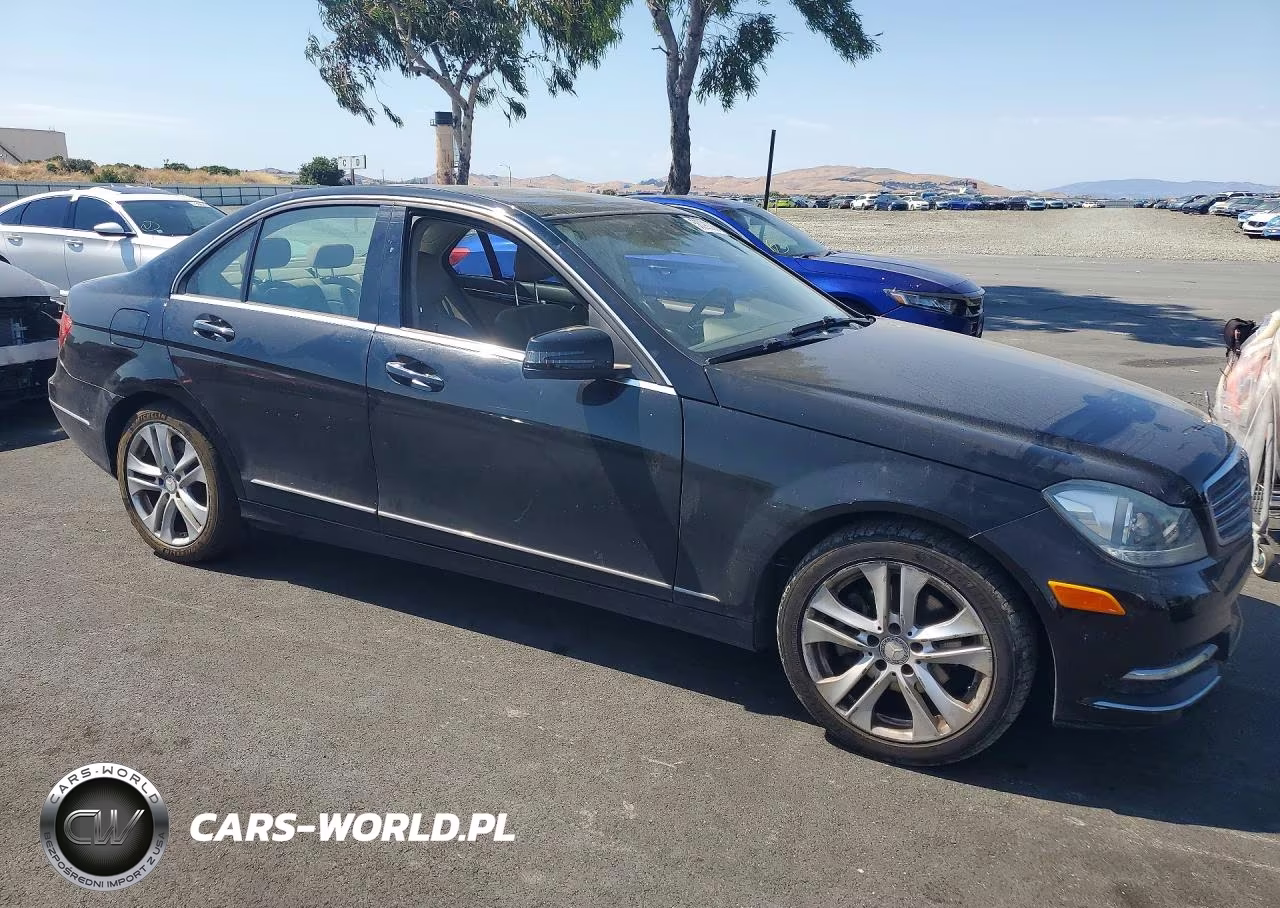 2014 Mercedes-Benz C 250 VIN:WDDGF4HB4EG158968 - 4