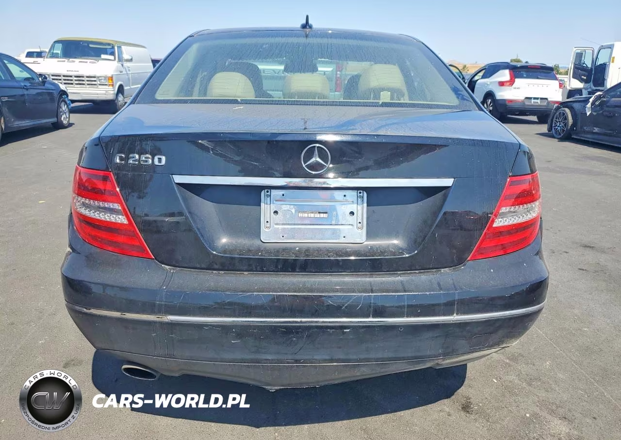 2014 Mercedes-Benz C 250 VIN:WDDGF4HB4EG158968 - 6