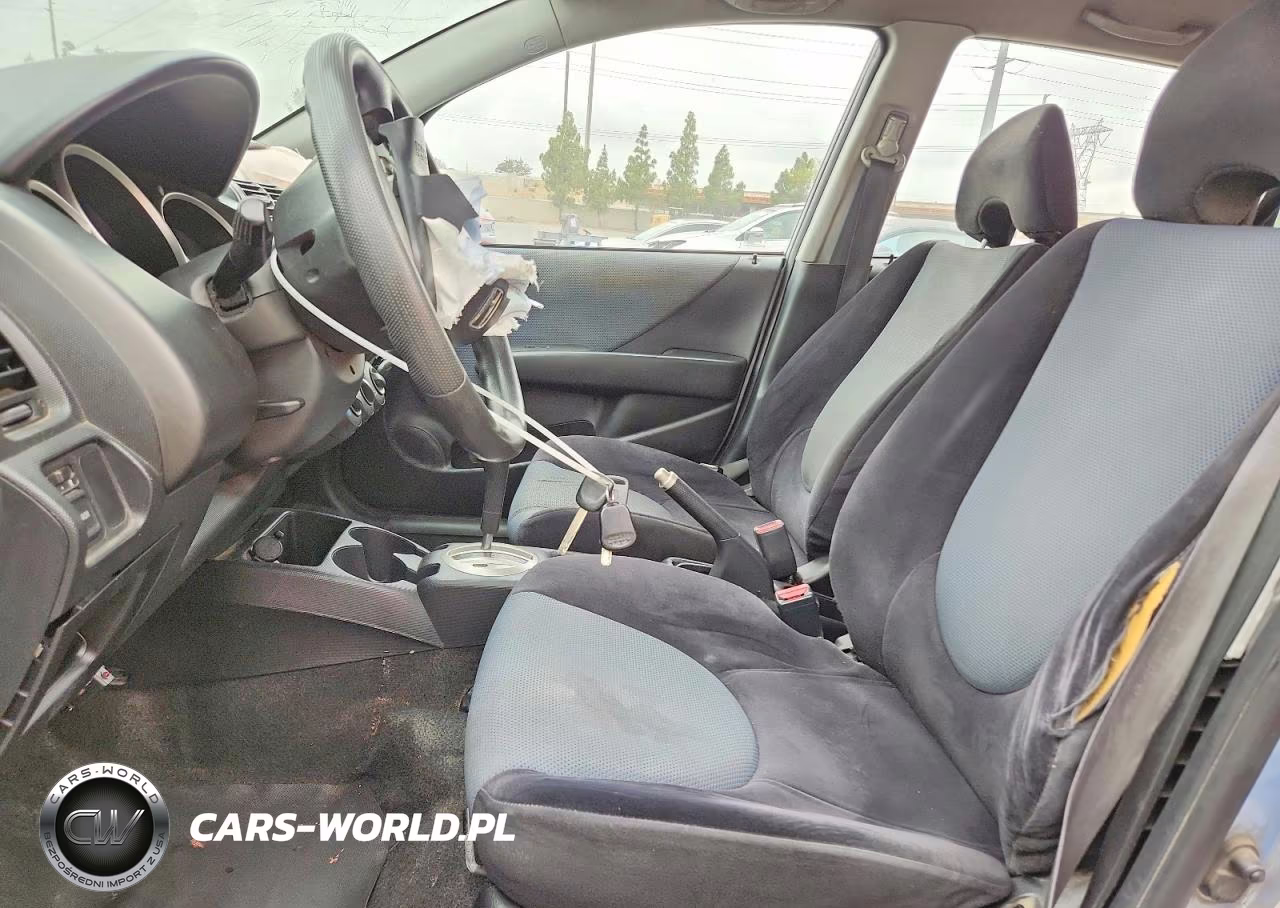 2008 Honda Fit VIN:JHMGD38498S029636 - 7