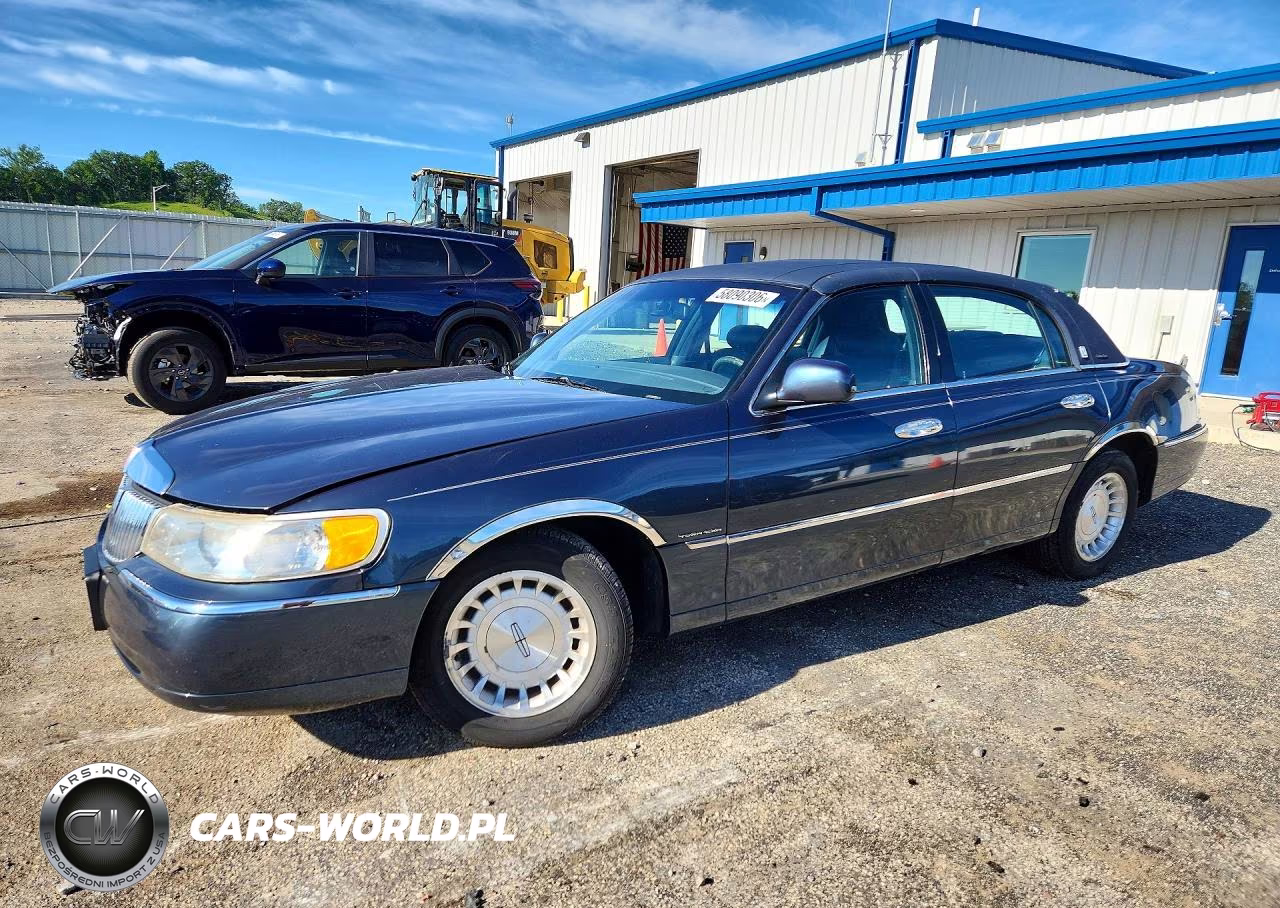 1998 Lincoln Town Car Executive