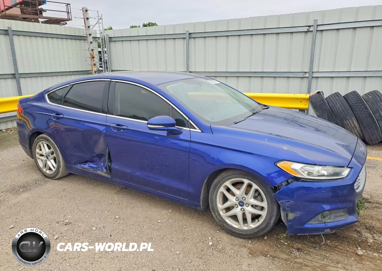 2015 Ford Fusion Se VIN:3FA6P0HD5FR145532 - 4