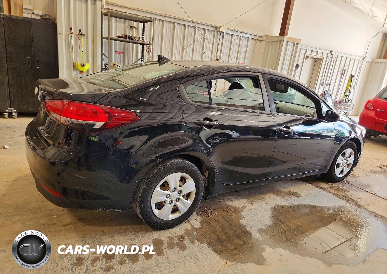 2018 Kia Forte Lx VIN:3KPFK4A77JE270214 - 3