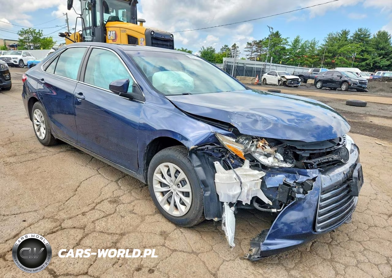 2016 Toyota Camry Le VIN:4T4BF1FK7GR516978 - 4