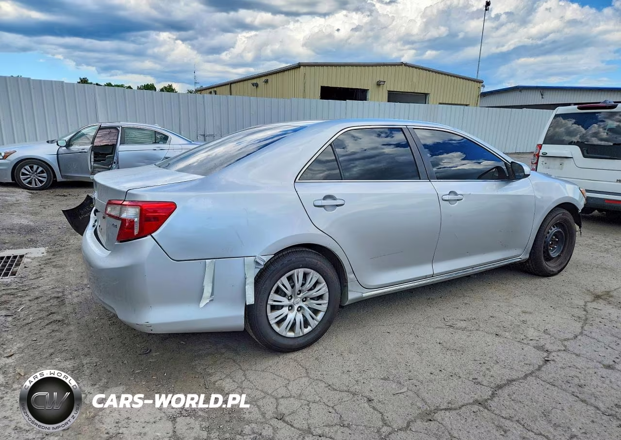 2013 Toyota Camry Le VIN:4T1BF1FK6DU725151 - 3
