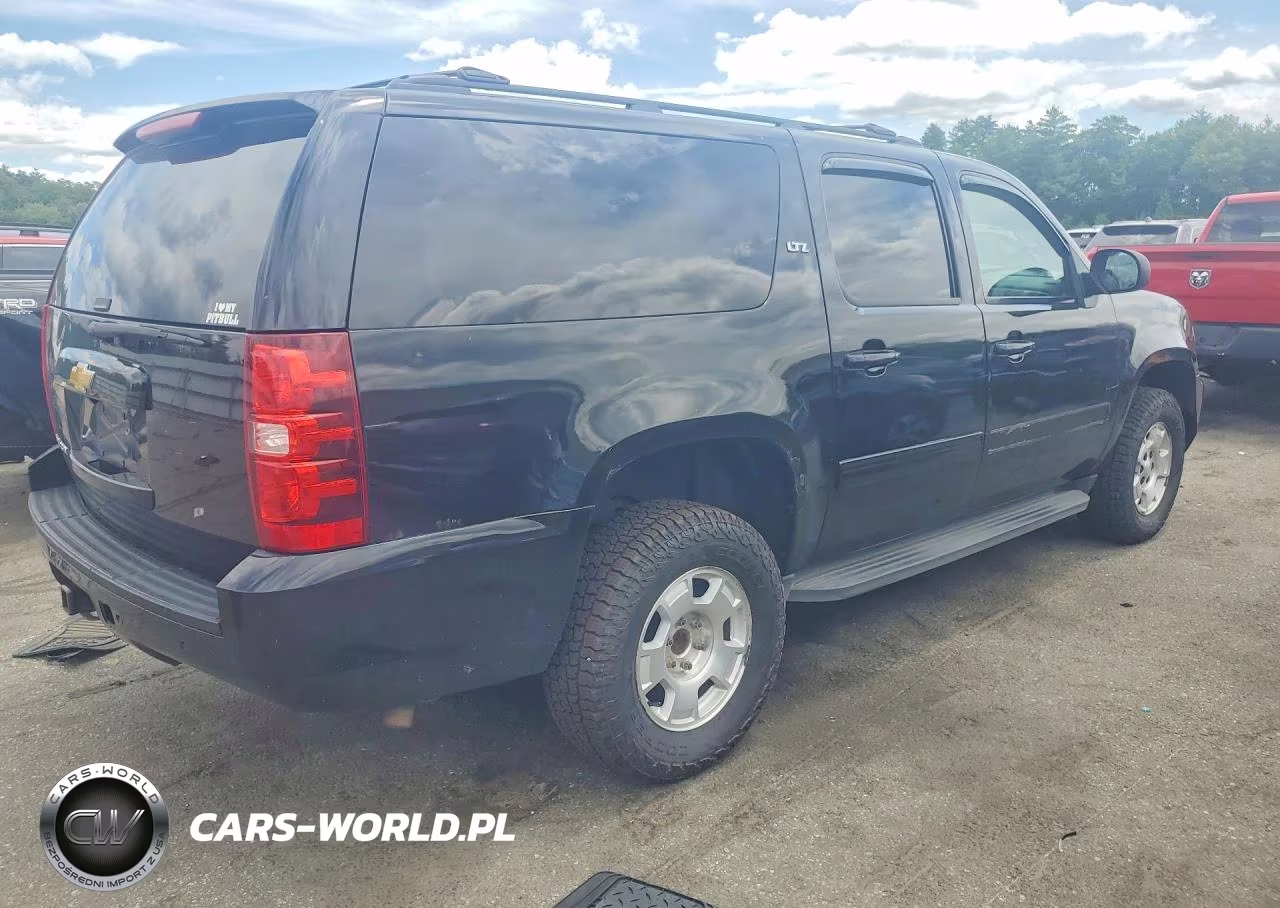 2013 Chevrolet Suburban K1500 Ls VIN:1GNSKHE74DR348612 - 3