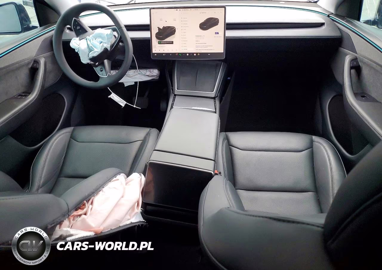 2026 Tesla Model Y VIN:7SAYGDEE5TF373098 - 8