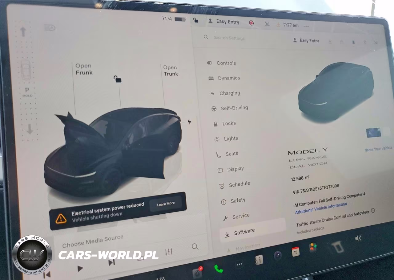 2026 Tesla Model Y VIN:7SAYGDEE5TF373098 - 9