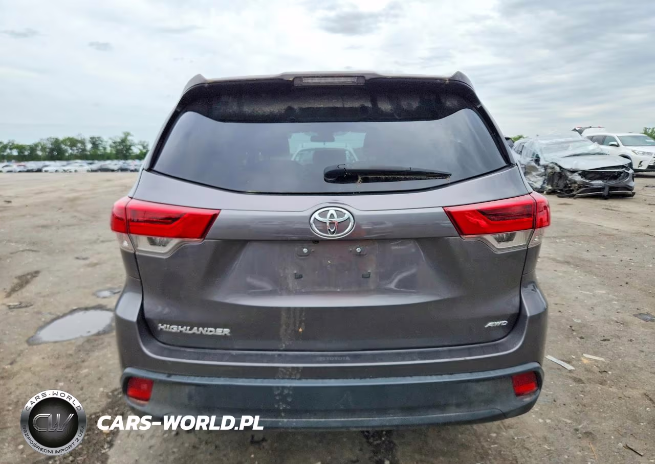 2018 Toyota Highlander Le VIN:5TDBZRFH1JS838889 - 6