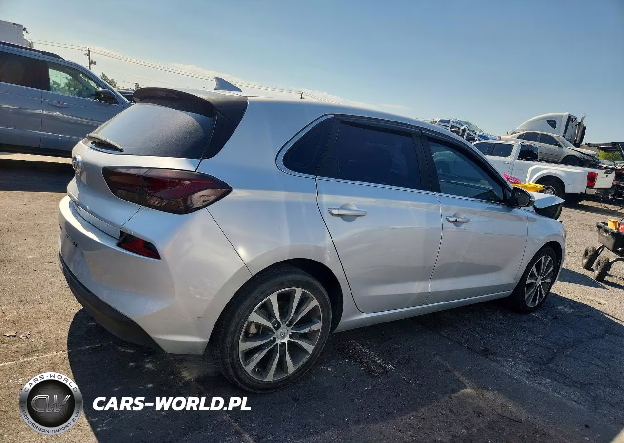 2018 Hyundai Elantra Gt Base VIN:KMHH35LE9JU036483 - 3