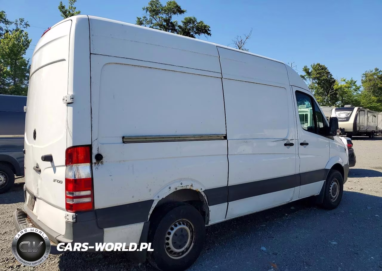 2018 Mercedes-Benz Sprinter 2500 VIN:WD3PE7CD3JP587580 - 3
