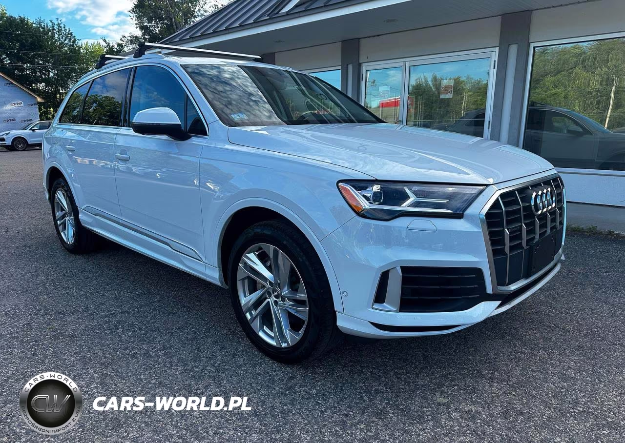2020 Audi Q7 Premium Plus