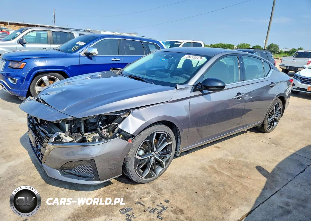 2024 Nissan Altima Sr – zdjęcie 1 z 12