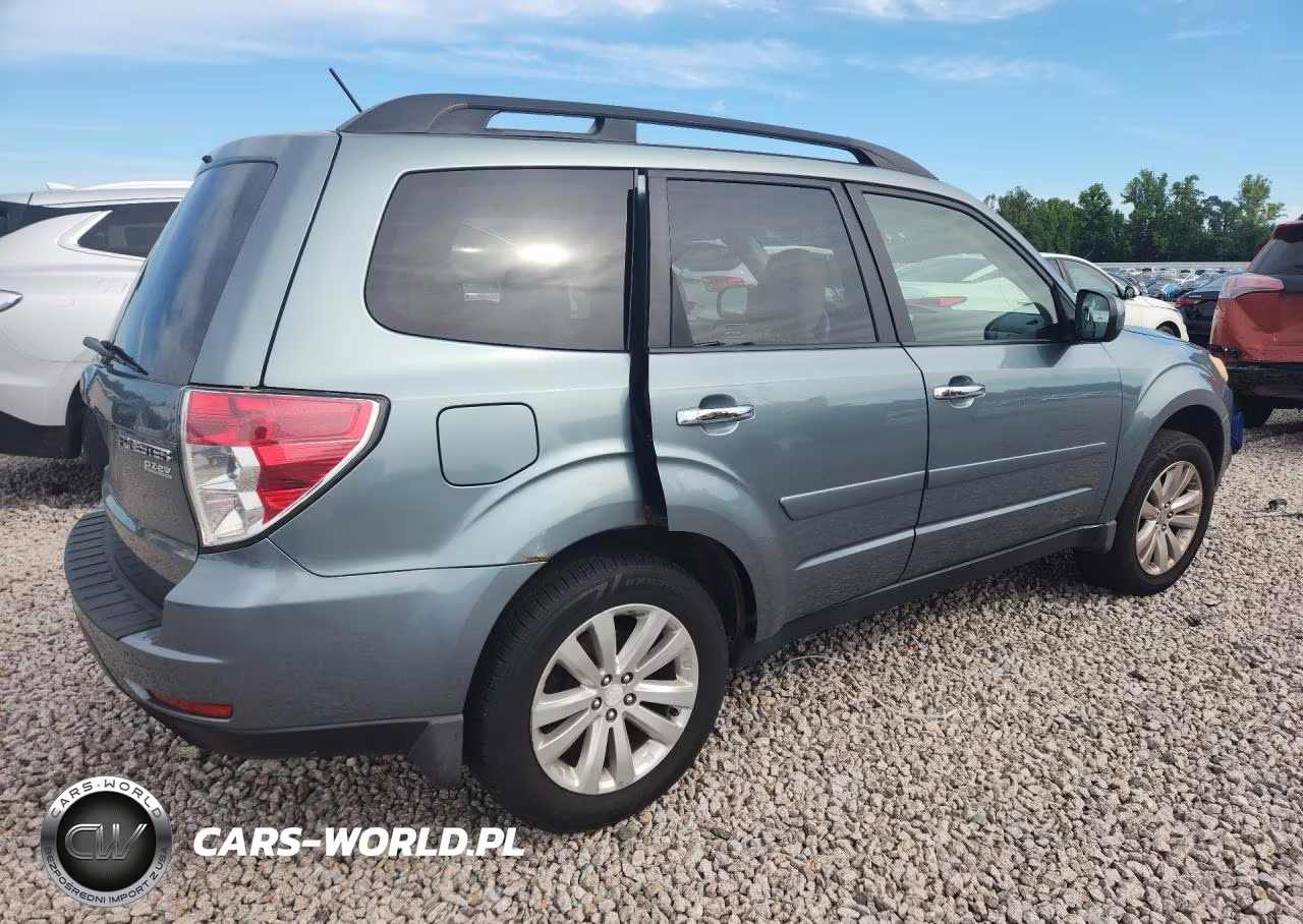 2011 Subaru Forester 2.5X Premium VIN:JF2SHADC4BG717573 - 3