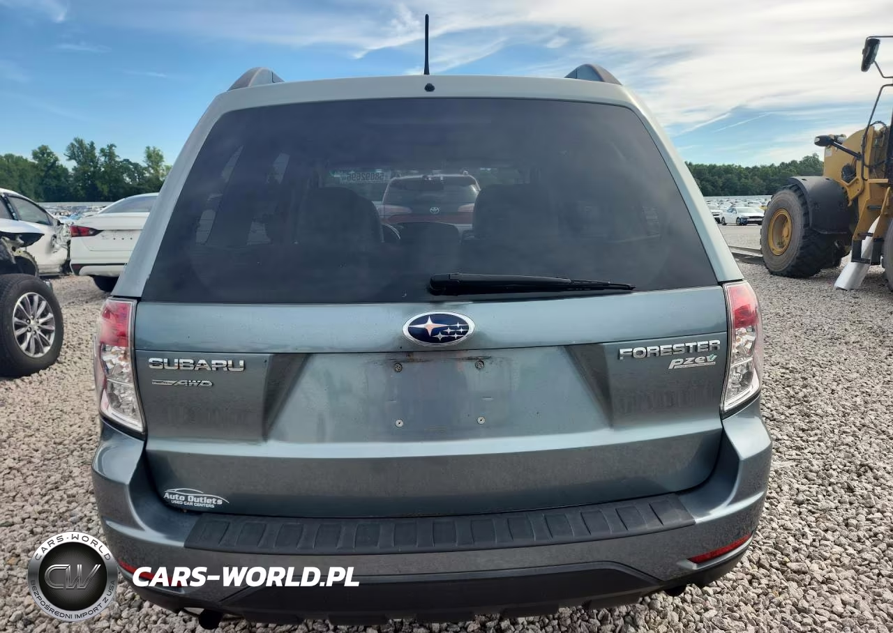 2011 Subaru Forester 2.5X Premium VIN:JF2SHADC4BG717573 - 6