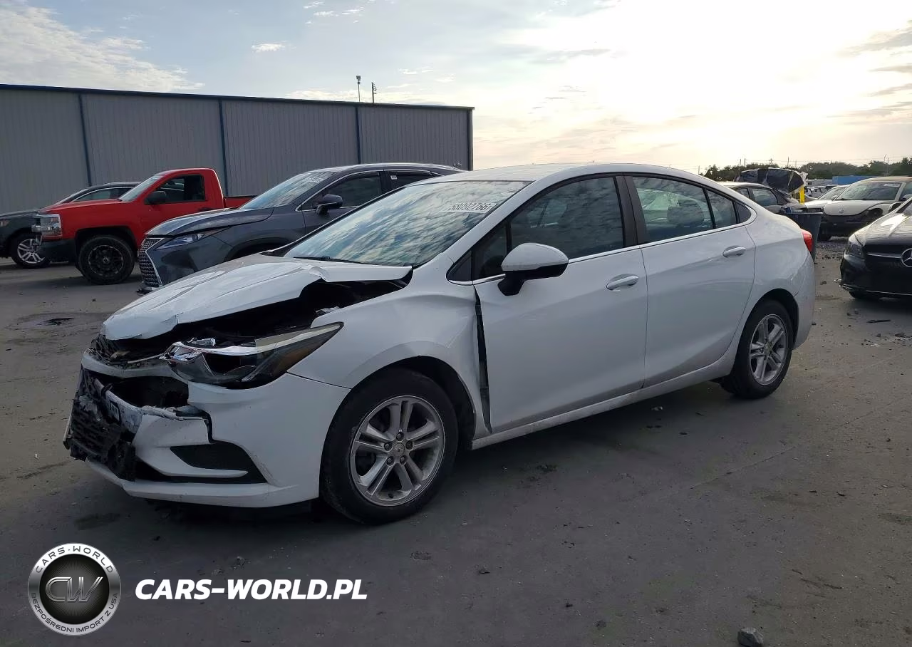 2018 Chevrolet Cruze Lt – zdjęcie 1 z 12