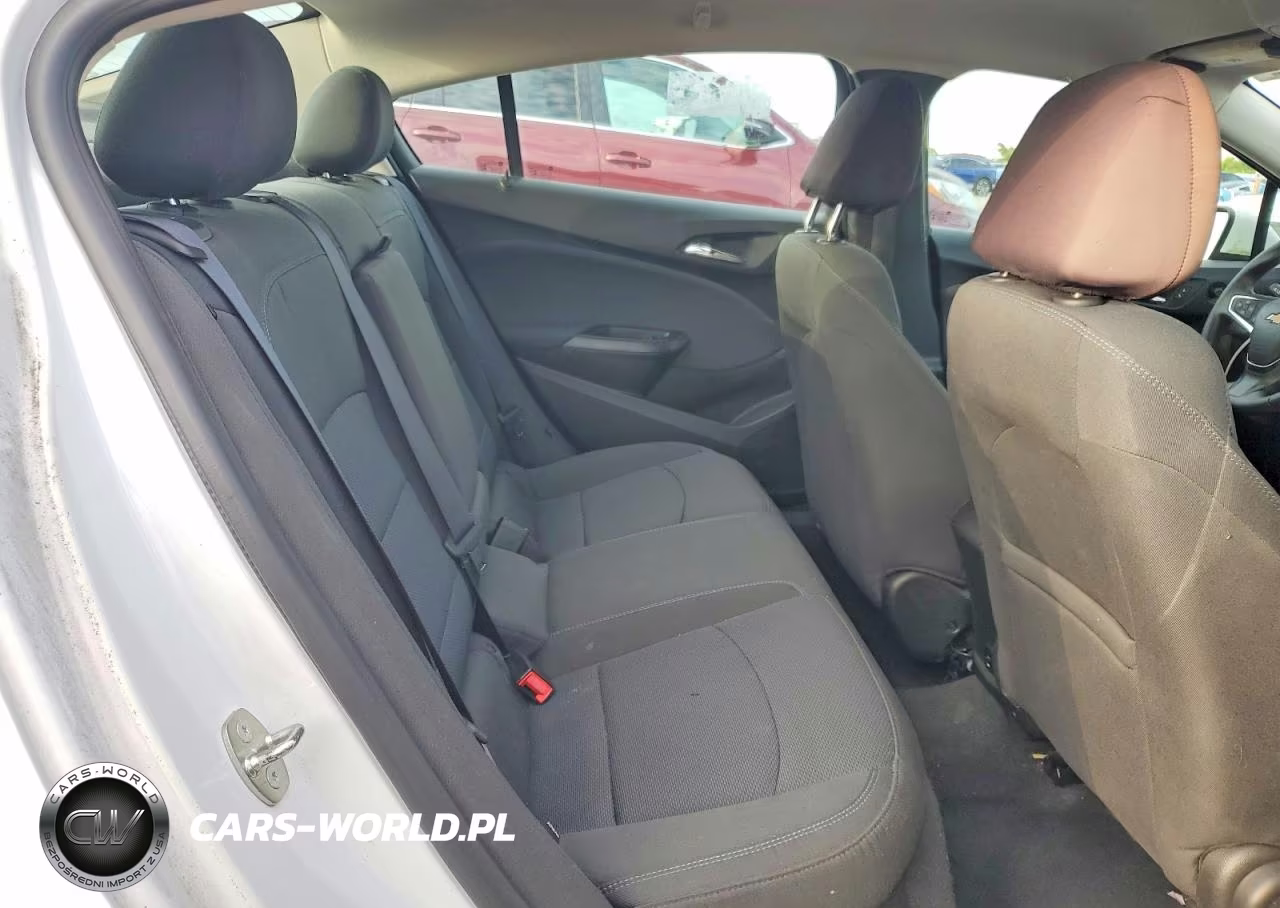 2018 Chevrolet Cruze Lt VIN:1G1BE5SM6J7177631 - 10