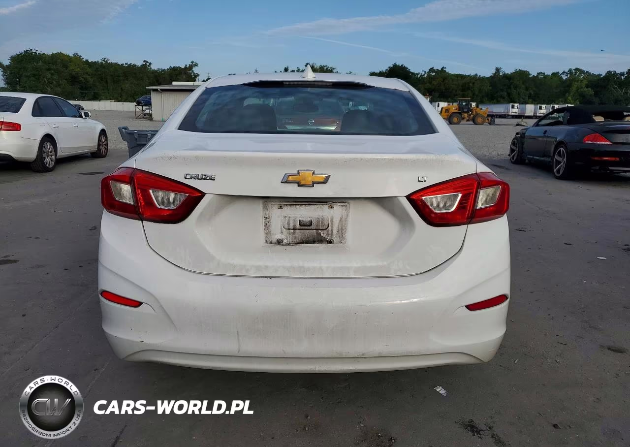 2018 Chevrolet Cruze Lt VIN:1G1BE5SM6J7177631 - 6