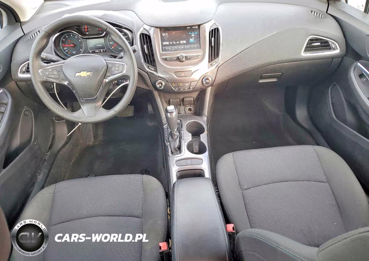 2018 Chevrolet Cruze Lt VIN:1G1BE5SM6J7177631 - 8