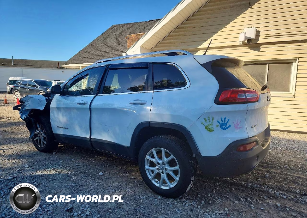 2014 Jeep Cherokee Latitude VIN:1C4PJMCBXEW252522 - 2