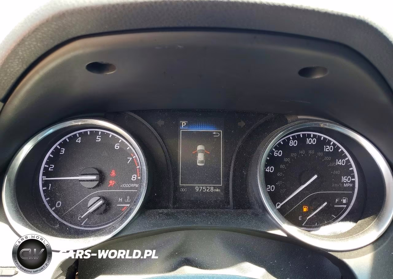 2018 Toyota Camry Le VIN:4T1B11HK8JU577074 - 9