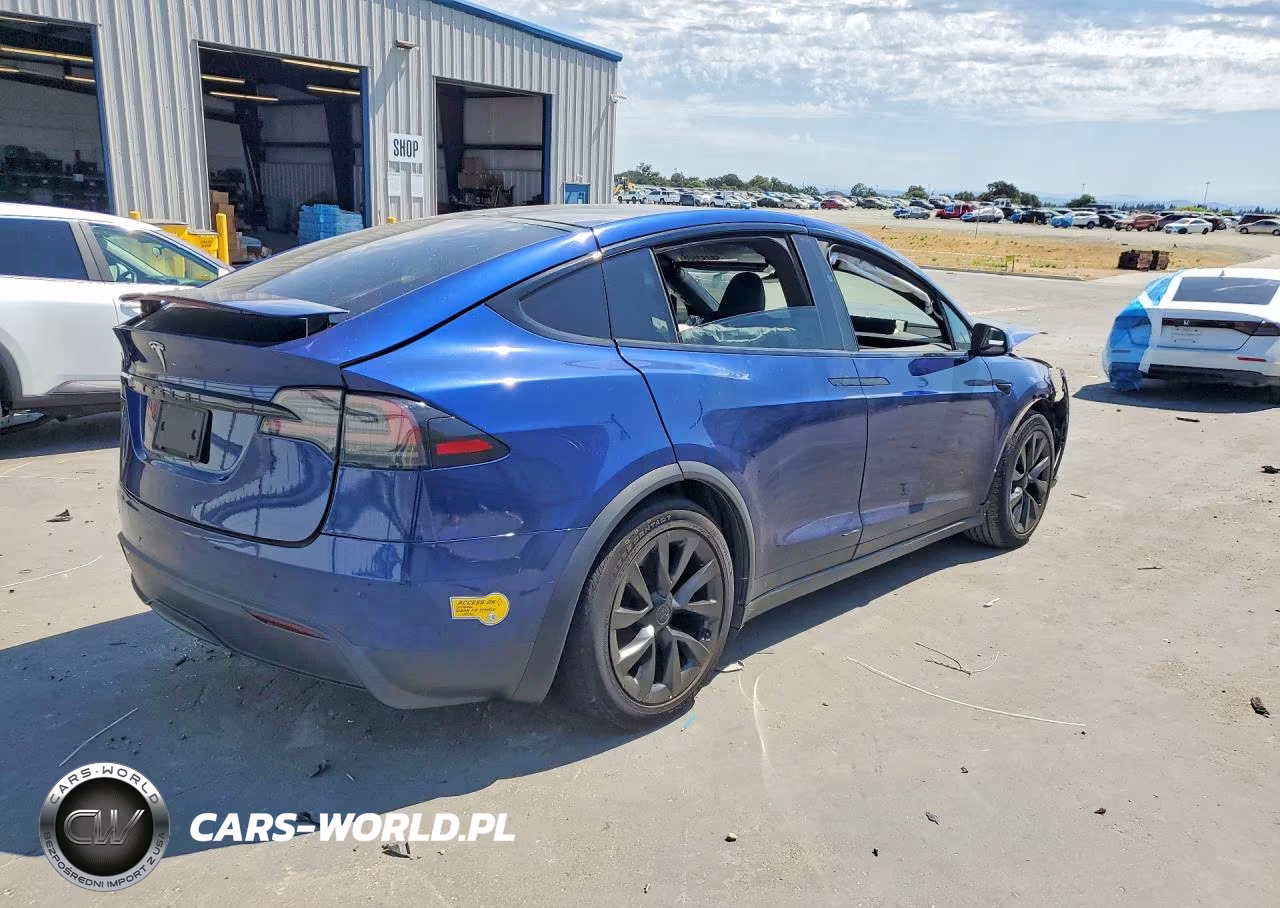 2022 Tesla Model X VIN:7SAXCDE53NF336254 - 3