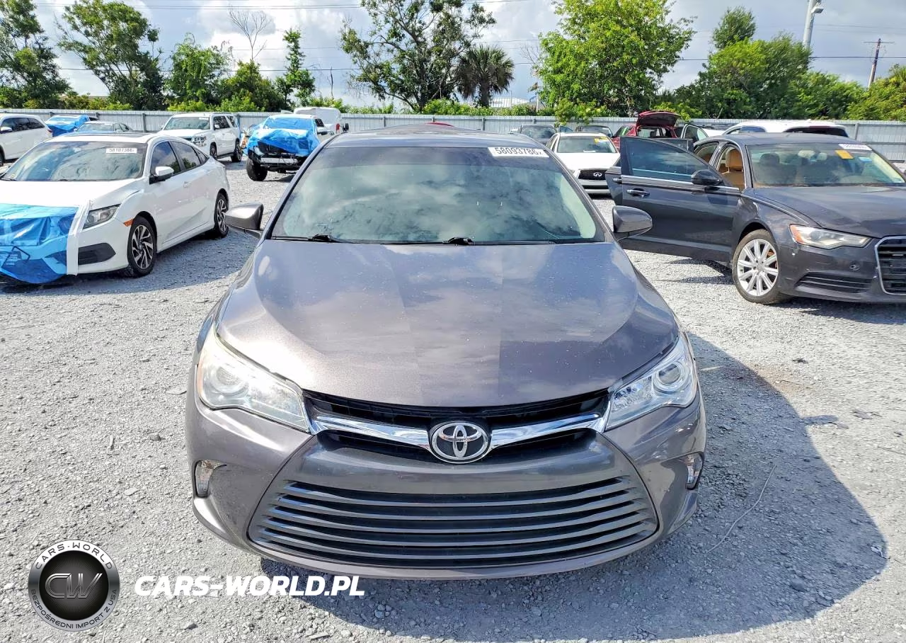 2017 Toyota Camry Le VIN:4T1BF1FK4HU287896 - 5