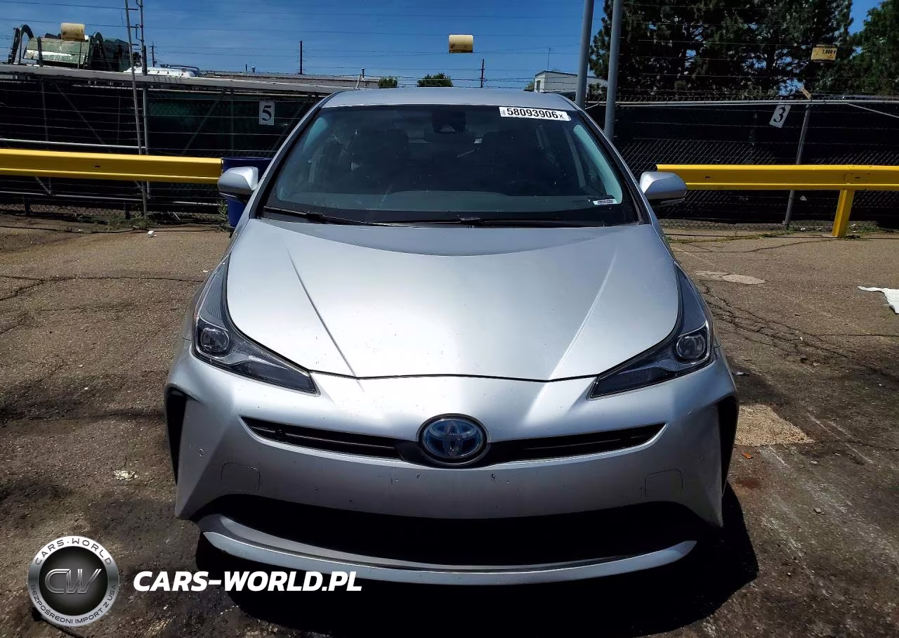 2020 Toyota Prius Le VIN:JTDKARFU2L3105937 - 5