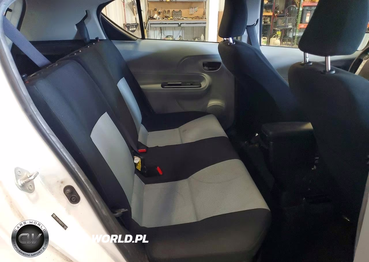 2012 Toyota Prius C Two VIN:JTDKDTB34C1017694 - 10
