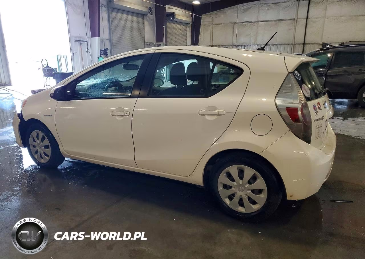 2012 Toyota Prius C Two VIN:JTDKDTB34C1017694 - 2